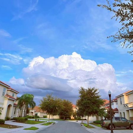 Family Retreat - Double Rms Or King Rms Shared Bath - Luxury Club-Pool Spa-Near Disney Parks With Wifi Davenport Exterior photo